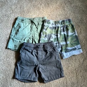 Boys size 3t shorts